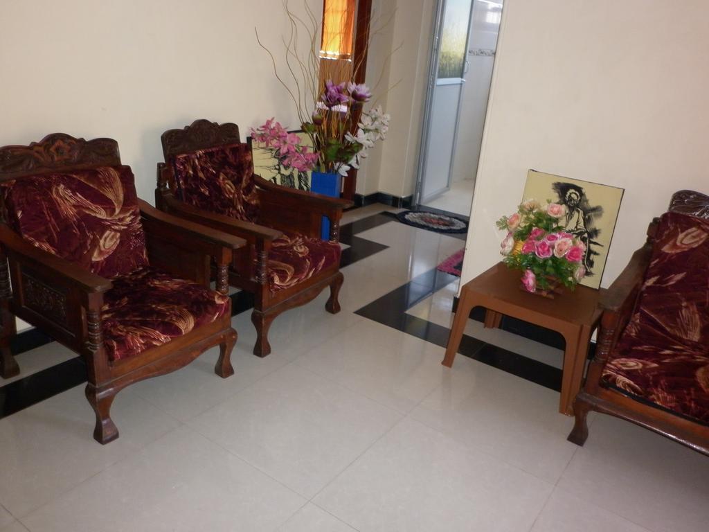 Seetha'S Hostel Negombo Exterior photo