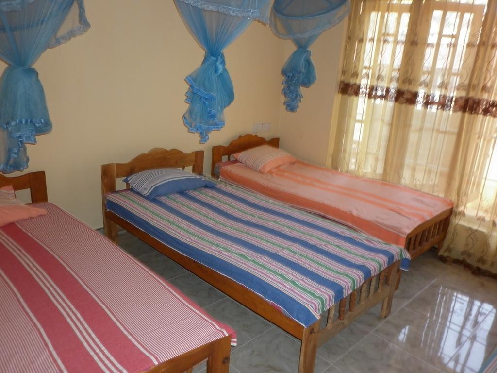 Seetha'S Hostel Negombo Exterior photo